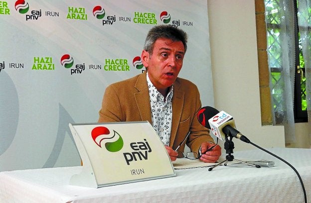 Batzoki. Xabier Iridoy hizo balance de los dos primeros años de este mandato en coalición con el PSE. 