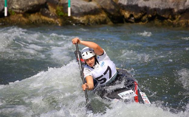 Miren Lazkano durante los selectivos nacionales en Pau, Francia, para los mundiales de Bratislava en junior y sub23.