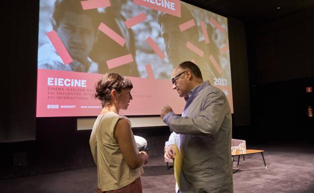la directora de Tabakalera, Ane Rodríguez, junto al director del Festival de Cine de San Sebastián, José Luis Rebordinos