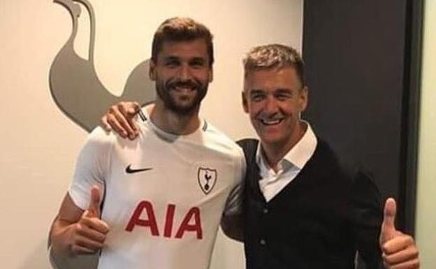 Fernando Llorente, con la camiseta del Tottenham.