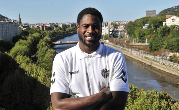 El GBC ha presentado a Michael Fakuade como nuevo jugador