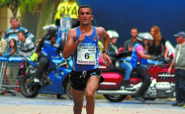 El Hassan Oubaddi, ganador de la I Euskal Herriko Krossa/ Sara Utrera