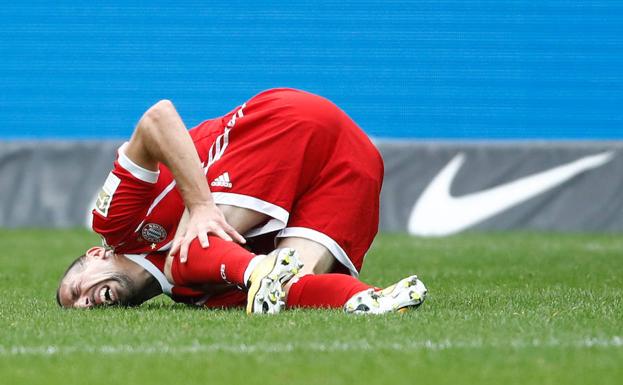Ribery, en el momento de la lesión./AFP