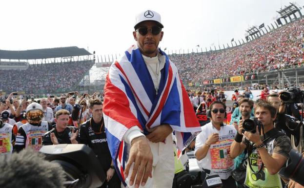 Lewis Hamilton, tras proclamarse tetracampeón del mundo. /José Méndez (Efe)