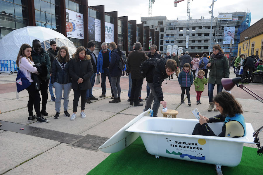 'Performance' modukoa egin zuten Landako parean/Morquecho