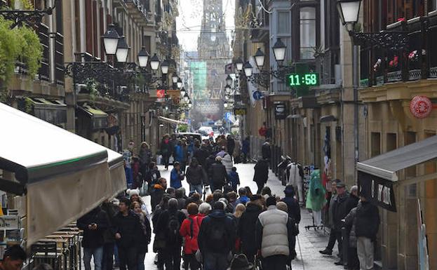 Las calles de la Parte Vieja de San Sebastián, uno de los puntos más frecuentados por los turistas.