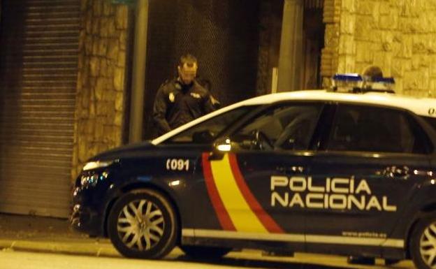 Agentes de la Policía Nacional en Valencia./Juan J. Monzó