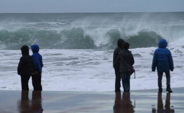 Aviso amarillo por olas para mañana en Gipuzkoa