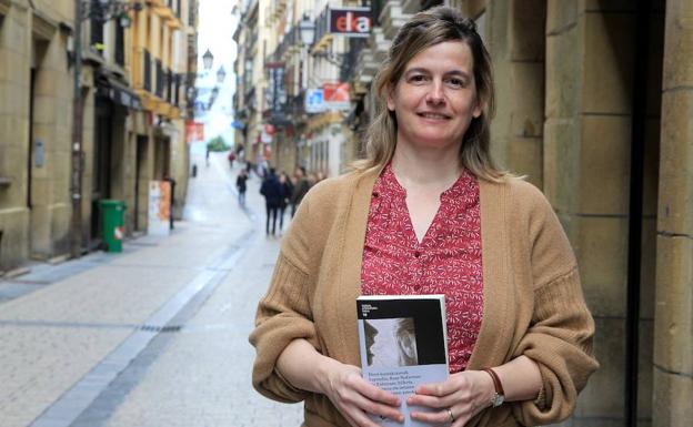 Iparraldeko istorio irrigarriak bildu eta aztertu ditu Maialen Morenok