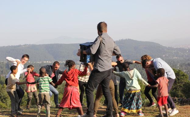 Gipuzkoa Coopera da sus primeros frutos en Etiopía de la mano de Kukai Dantza