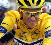 Paris corona a Contador como ganador del Tour 2007