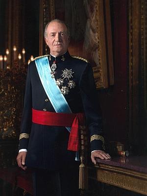 Fotografía Oficial de Su Majestad el Rey con uniforme de gala del Ejército de Tierra tomada en 2005. / Dani Vírgili (Efe)/