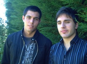 Eros Jaca, cello, y Hugo Sellés, piano, forman el dúo Kratos./