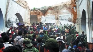 La búsqueda de cadáveres en el templo concluyó ayer tarde. ::
EFE/