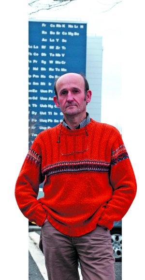 EHUko Informatika Fakultatean dihardu Artolak. ::
MIKEL FRAILE/