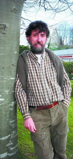 Daniel María Pérez se encuentra feliz rodeado de plantas. ::
AYGÜES/