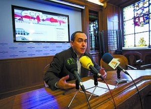 PMUS. Páez informó ayer sobre la marcha del Plan. ::
F. DE LA HERA/