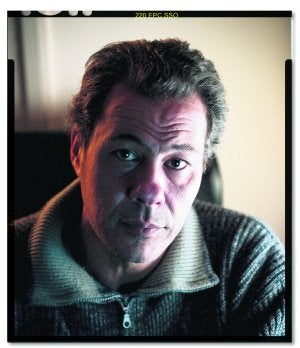 Joan Montané sufrió el acoso de su padre desde los 7 a los 14 años. No lo contó hasta que cumplió 38. ::
VICENS GIMÉNEZ/
