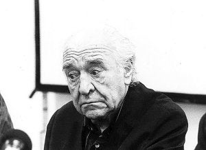 Gabriel Celaya nació en Hernani hace cien años./