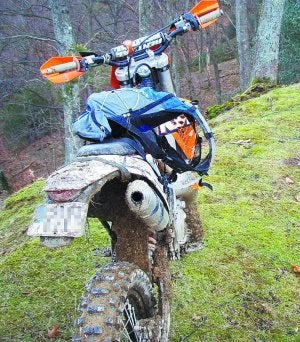 Una de las motos conducidas por los motoristas sancionados./