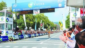 2011. El número uno del mundo, Philippe Gilbert, entra como ganador en la última edición. :: JOSÉ MARI LÓPEZ/
