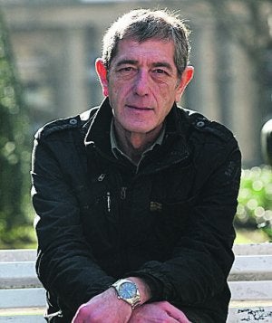 El escritor Ramón Eder. ::
LUSA/