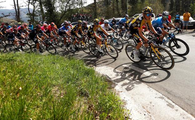 Los mejores ciclistas del pelotón internacional recorrerán las carreteras vascas en abril.