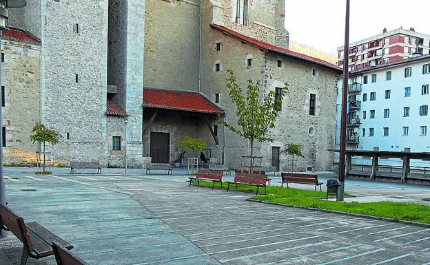 Plazoleta de Katabi en Bergara.