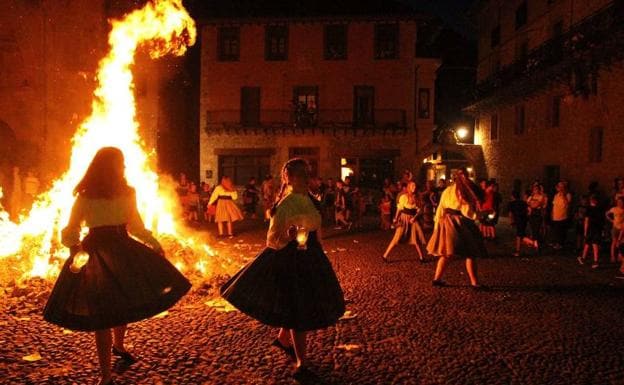 Noche de San Juan 2019: los ritos y tradiciones que nos trae El Diario Vasco