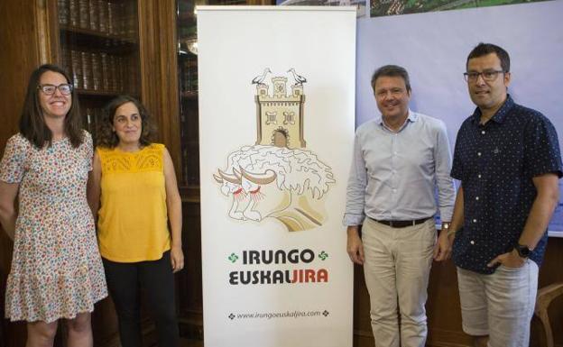 Presentación. Juncal Eizaguirre, Amaia Lera, José Antonio Santano e Iñaki Olazabal./F. DE LA HERA
