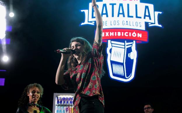 Sara Socas en la Red Bull Batalla de los Gallos Exhibición, celebrada el mes pasado en Gran Canaria. / EFE