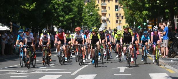 Las calles de Irun volverán a llenarse de ciclistas el 20 de octubre para acoger la primera etapa de la Vuelta a España. / F. DE LA HERA