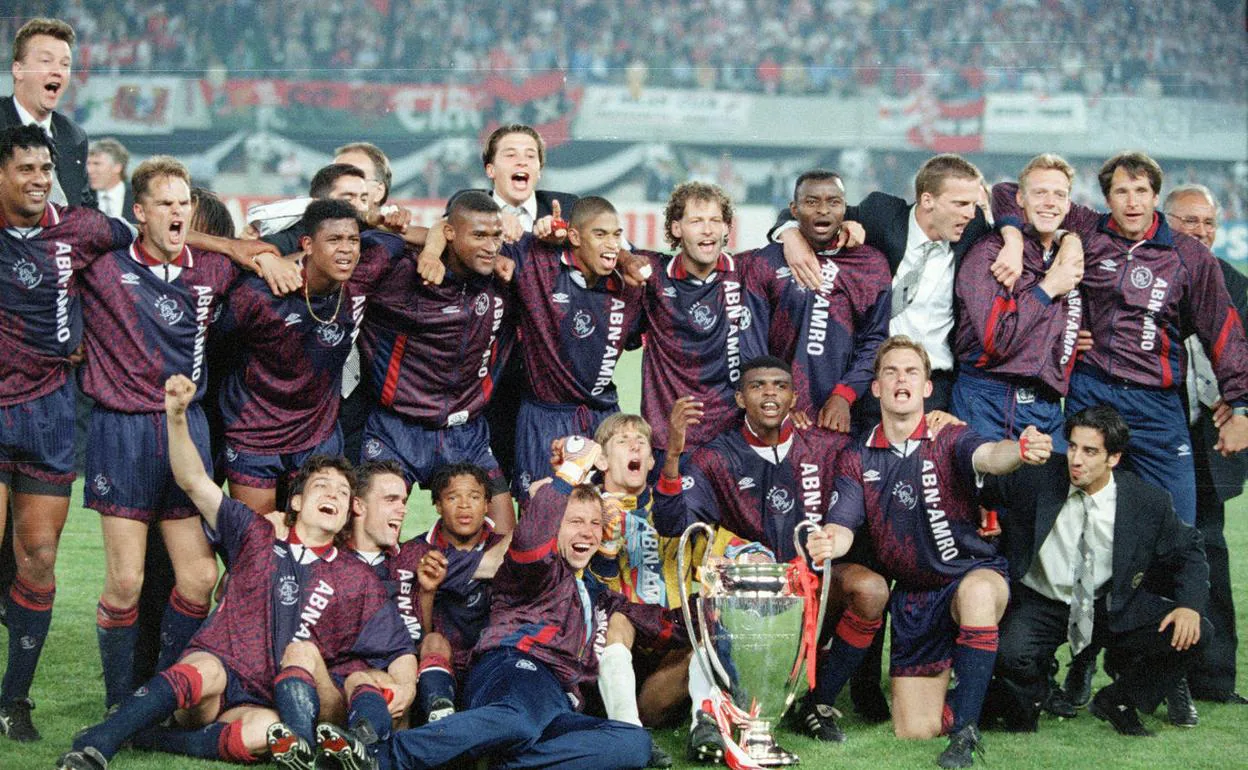 El Ajax ganó hace 25 años su cuarta Copa de Europa, dos décadas después de  la triunfal era Cruyff | El Diario Vasco