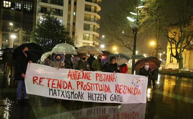 Concentración esta tarde en protesta por la muerte de Aintzane Pujana. /MICHELENA