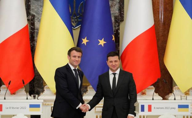 Ukrainian President Volodymyr Zelensky and his French counterpart Emmanuel Macron.