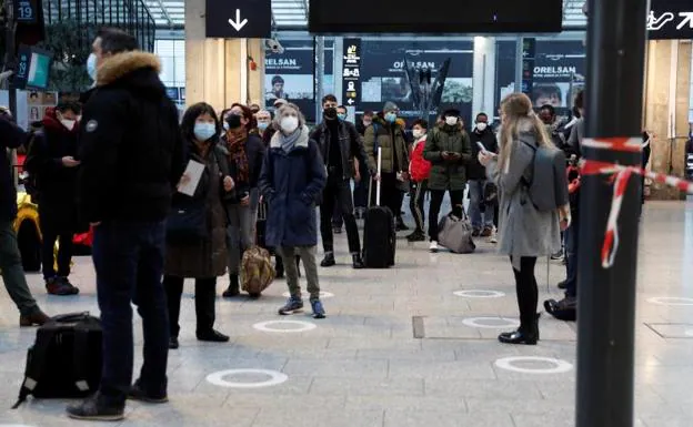 Passengers at Gare du Nord station.