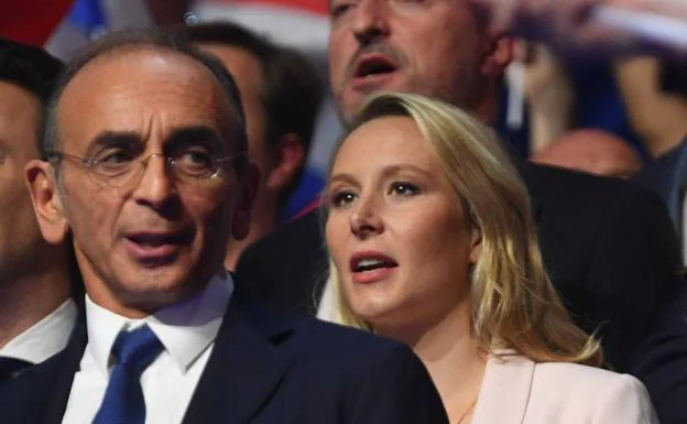 The far-right candidate Éric Zemmour and behind him Marion Maréchal, niece of Marine Le Pen.
