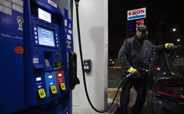 Several state governments, such as Georgia, Maryland and Connecticut, have decided to take drastic measures to reduce the price of gasoline.