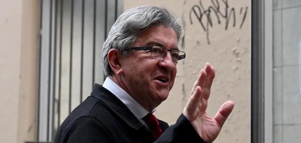 The French Socialist Party approves the alliance with Mélenchon