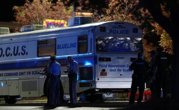 Heavily armed police officers were deployed to Raleigh, North Carolina, to neutralize the shooter. 