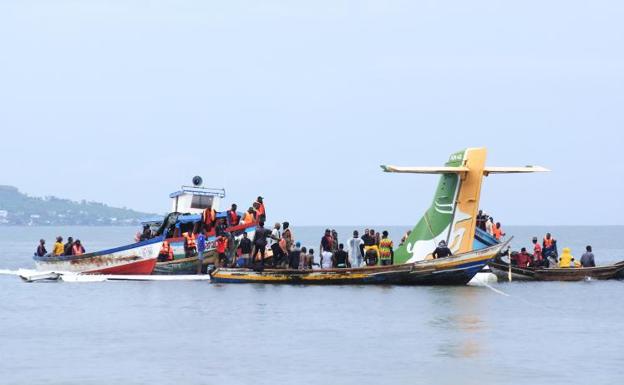 Rescue operation of the crashed plane in Lake Victoria. 